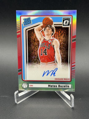 2024-25 Donruss Optic #306 Matas Buzelis Rated Rookie Auto Holo Prizm